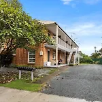 Peninsular Drive 1 Bedroom
